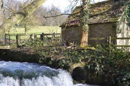 Swan Cottage Cirencester Eksteriør billede